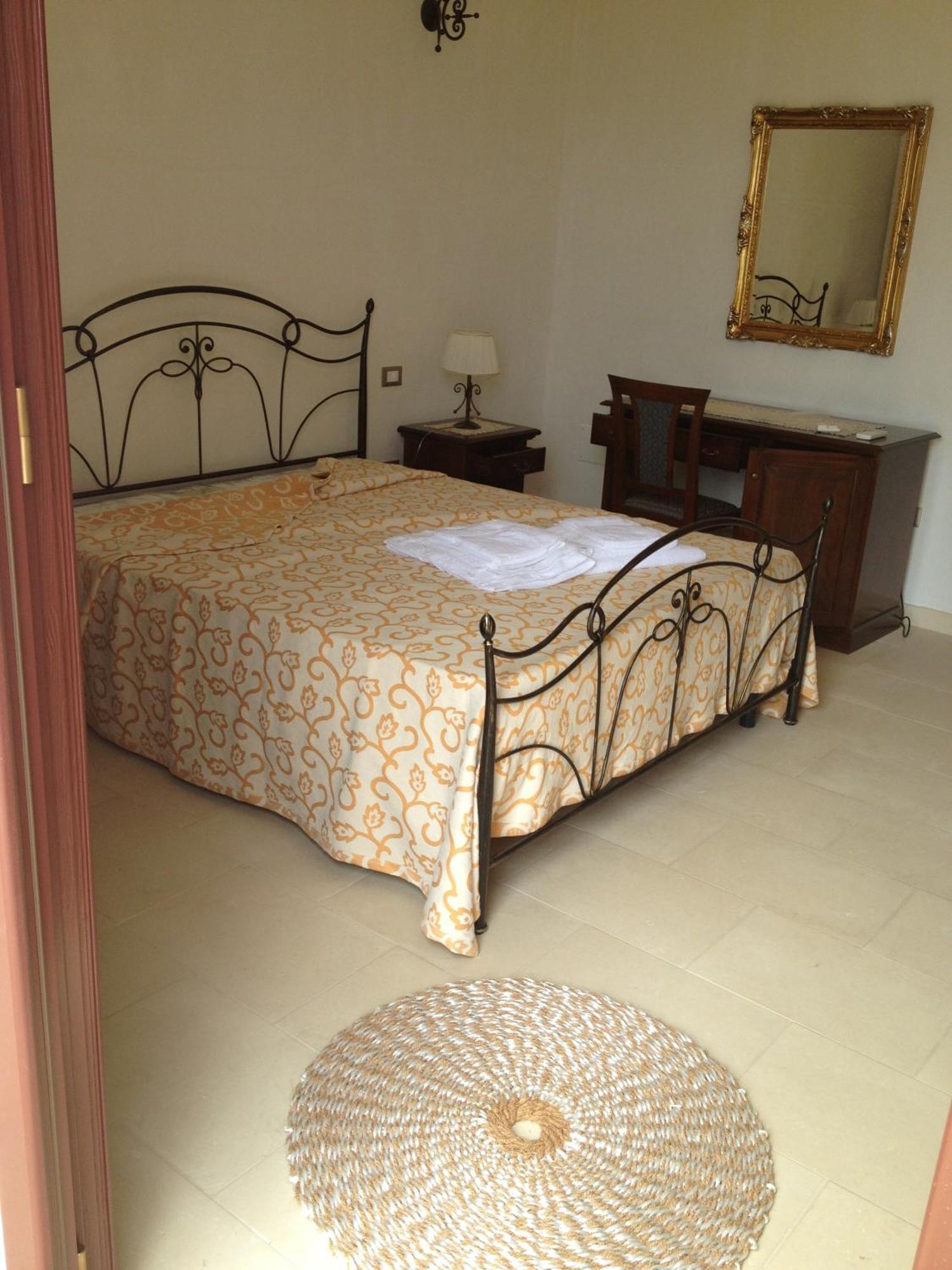 Agriturismo Masseria Quaremme Carpignano Salentino Habitación foto